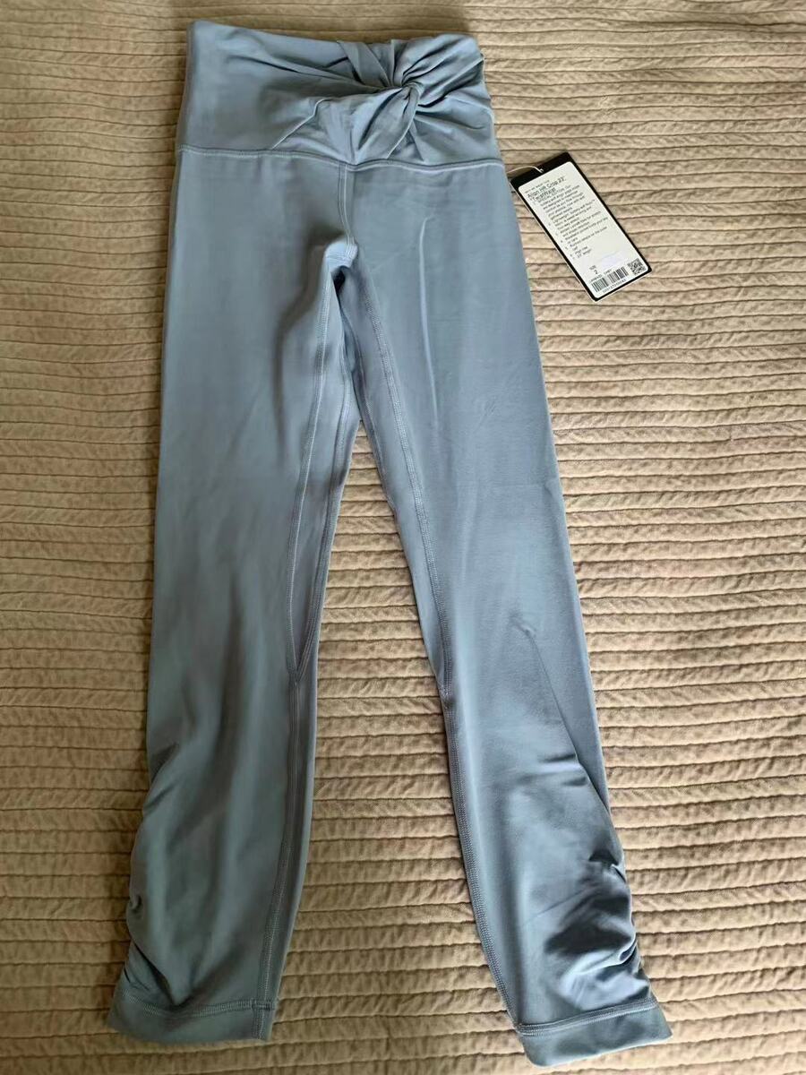 NWT Lululemon Align HR Crop Twist Waist~SIZE:2~Chambray NWT Lululemon Align HR Crop Twist Waist~SIZE:2~Chambray