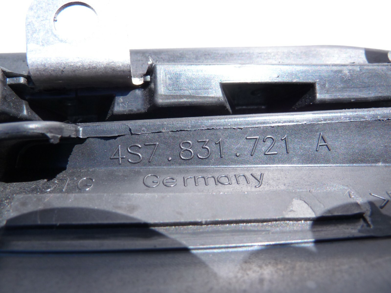 2016-2020 Audi R8 Spider Roadster OEM Left Side Door Seal Upper Gasket Trim