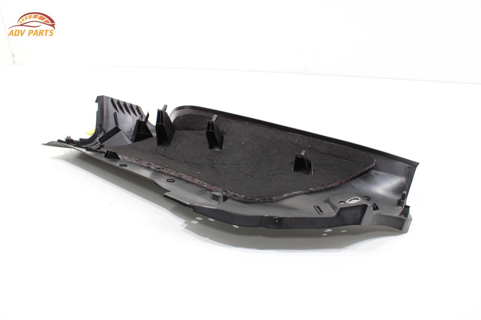 2017-20 MASERATI LEVANTE REAR RIGHT C PILLAR LOWER QUARTER TRIM COVER PANEL OEM
