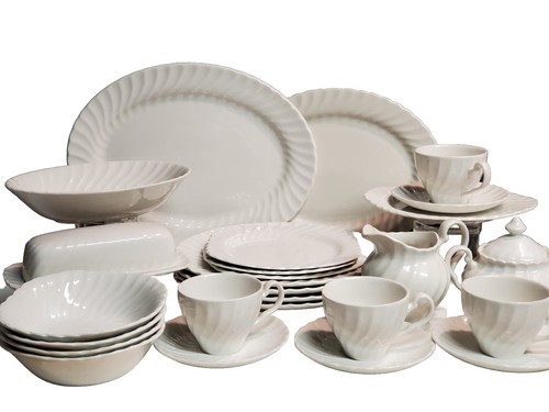 Vintage JOHNSON BROTHERS REGENCY Earthenware Ironstone Dinnerware Set - Picture 6 of 9