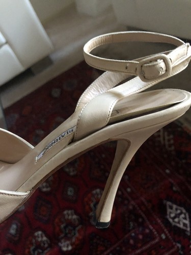 MANOLO BLAHNIK BEIGE ANKLE STRAP SANDALS SIZE US 8 EU 38 - Picture 12 of 12