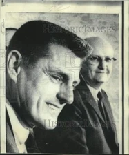 1965 Press Photo Elroy Hirsch & Fred Harrington of University of Wisconsin