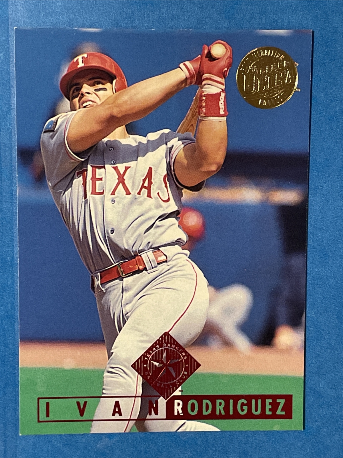 Ivan Rodriguez 1995 Fleer Ultra Gold Medallion Paralllel #113 MLB TEX Rangers