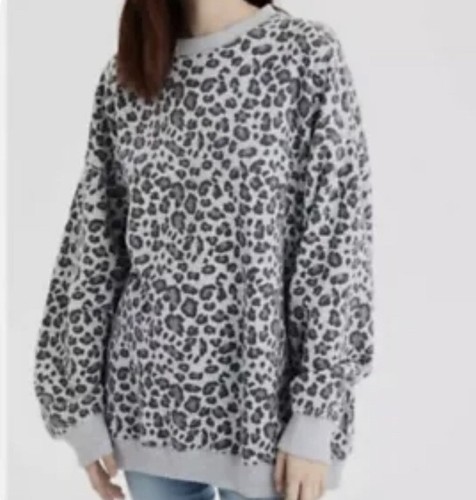 American Eagle Raglan Animal Leopard 