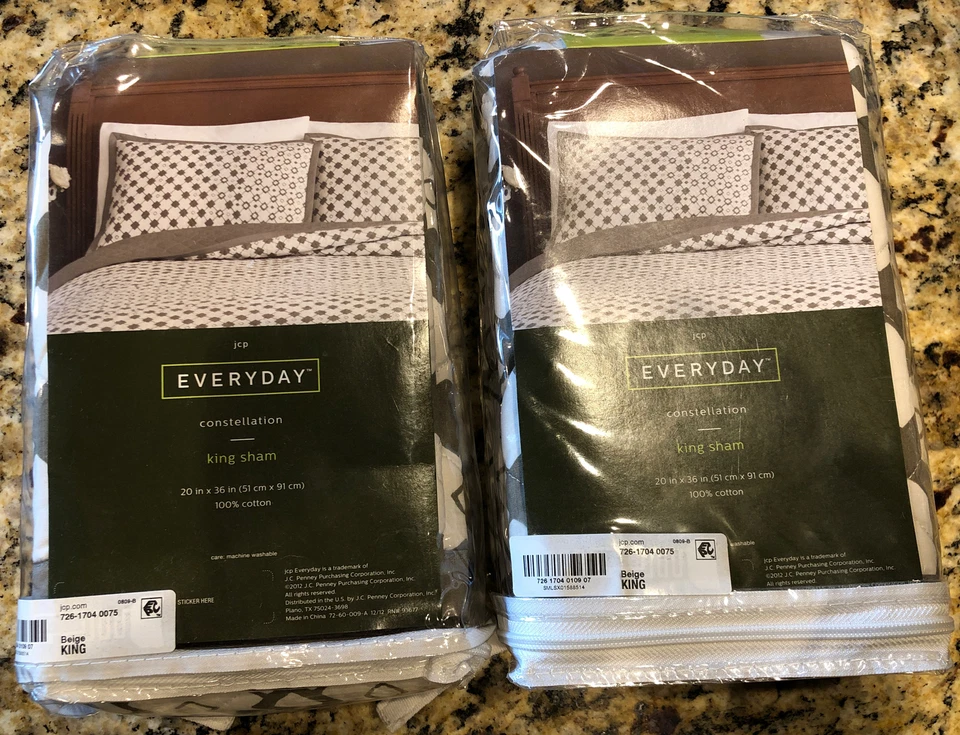 Almohada JCP Everyday King Constellation gris y blanco 20x36 nueva con etiquetas Foto 3 de 4