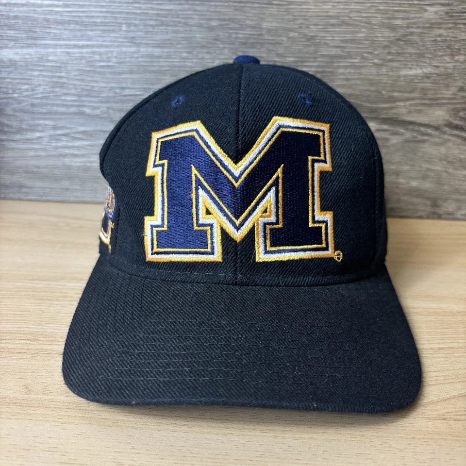 Vintage Michigan Wolverines Hat Cap Fitted Mens 6 7/8 NCAA College Basketball 90 - Image 2 of 4