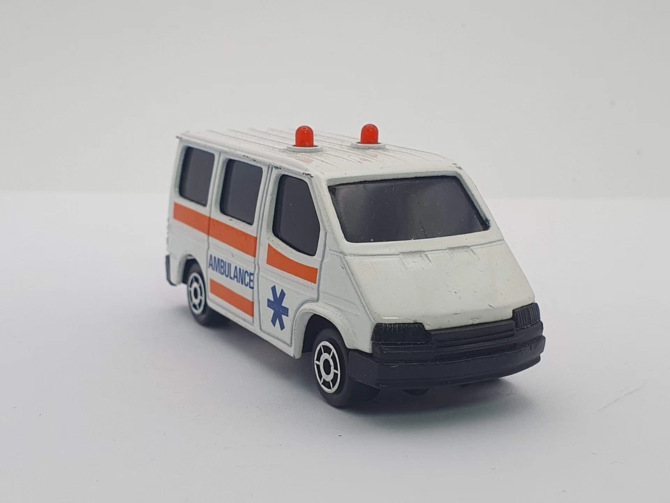Ford Transit Ambulance Majorette 1/60 - Immagine 4 di 4