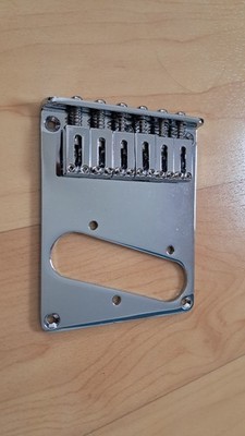 (Neu) Fender Standard Telecaster Bridge Assembly (Chrome) inkl. Saitenhülsen