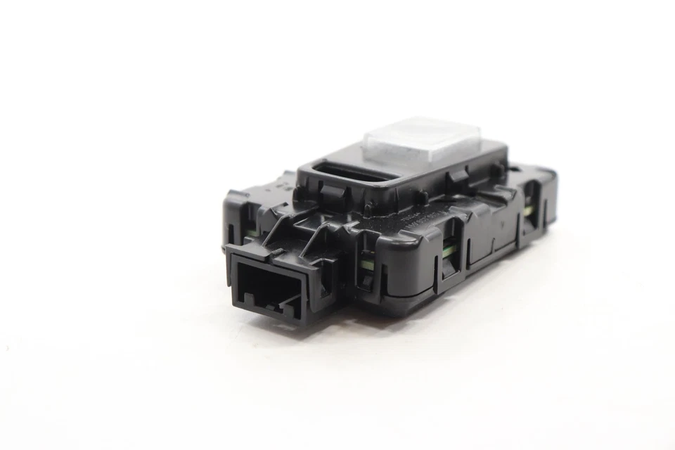 Chrysler Pacifica 2017-2025 interior superior lámpara de luz de cortesía OEM 55057421AC Foto 2 de 4