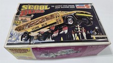 X-891 VINTAGE 1970'S MATTEL MONOGRAM SCHOOL BUS 1/24 SCALE MODEL KIT