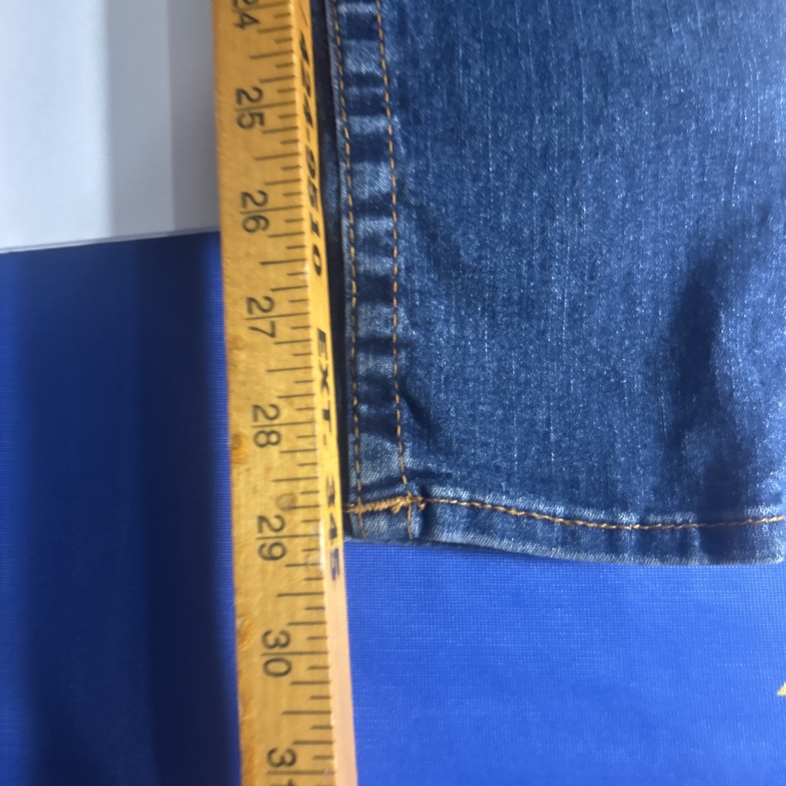 True Religion Brand Women’s Hi Rise Legging Jeans Size 26 Blue Inseam: 29 In EUC thumbnail 19