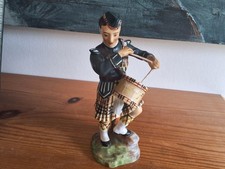 Vintage RANDOR Bone China Figurine Scottish Soldier Macleod Drummer