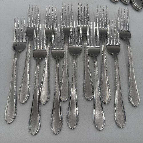 WALLACE NEWBERRY FROST Flatware 18/10 Stainless Steel ~ Lot of 48 - Picture 2 of 24