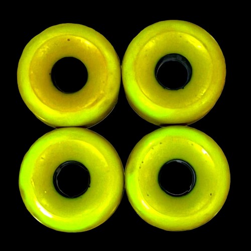 Vintage Bull Dog Skates Art On These Skateboard Wheels Green & Blue - Picture 2 of 24
