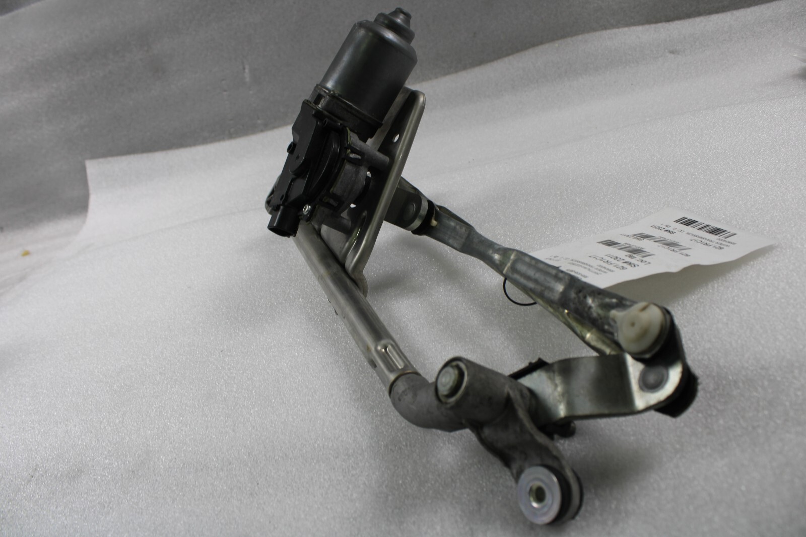 Ferrari California T, Wiper Transmission w/ Motor, Used, P/N 85804000