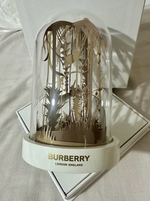 Burberry Festive Globe FW23 Limited Edition