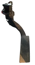 2006/2007 CHEVY SILVERADO/GMC SIERRA (CLASSIC) GAS PEDAL P/N 15107594 OEM USED
