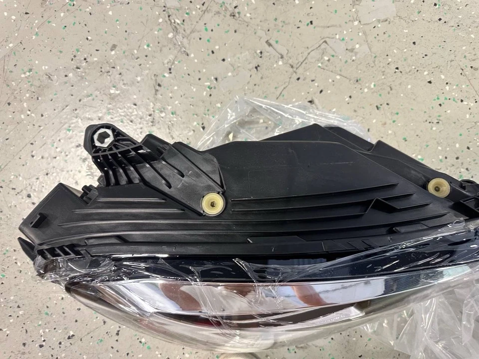 LOYALHEARTDY For 2020-2022 Mercedes Benz GLC 300 GLC43/63 AMG LED w/o Adaptive - Image 3 of 4