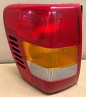 2001 jeep grand cherokee tail light ( driver left ) 1999-2003