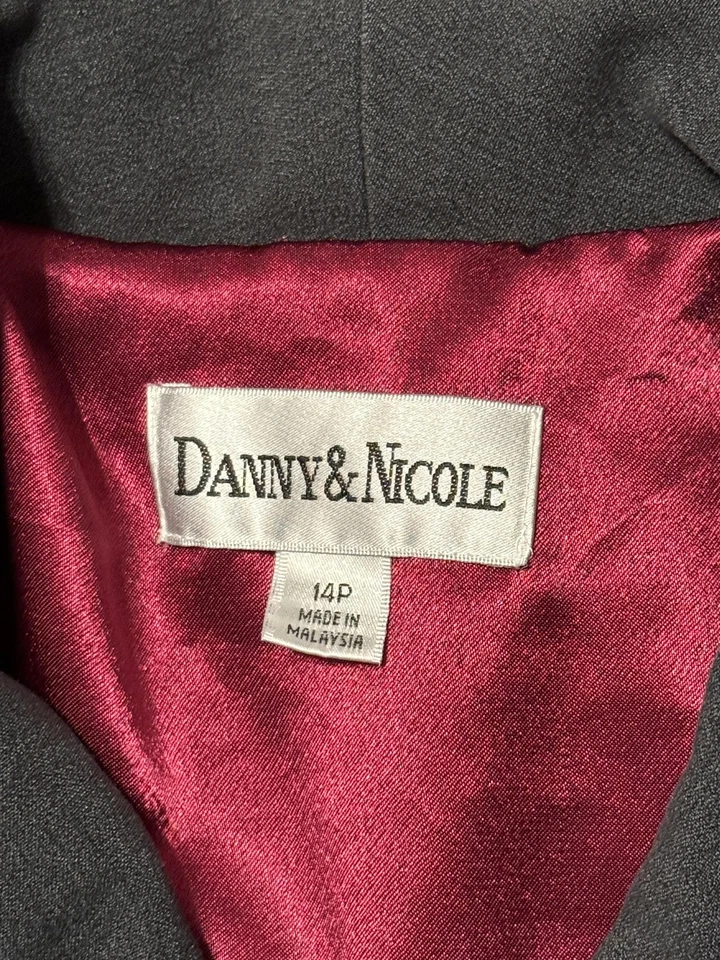 Blazer Danny & Nicole Mujer 14P Gris 3 Botones Plisado Peplum Elastizado Rayas Foto 2 de 4