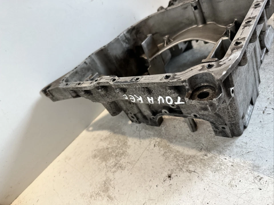 Volkswagen Touareg Oil Pan Sump Upper 059103603Ap Eng Type: Cas 3.0 Tdi 2009 - Image 4 of 4