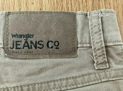 WRANGLER beige khaki straight fit pants 