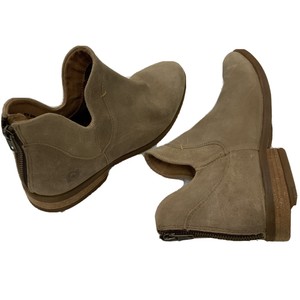 born benna bootie taupe