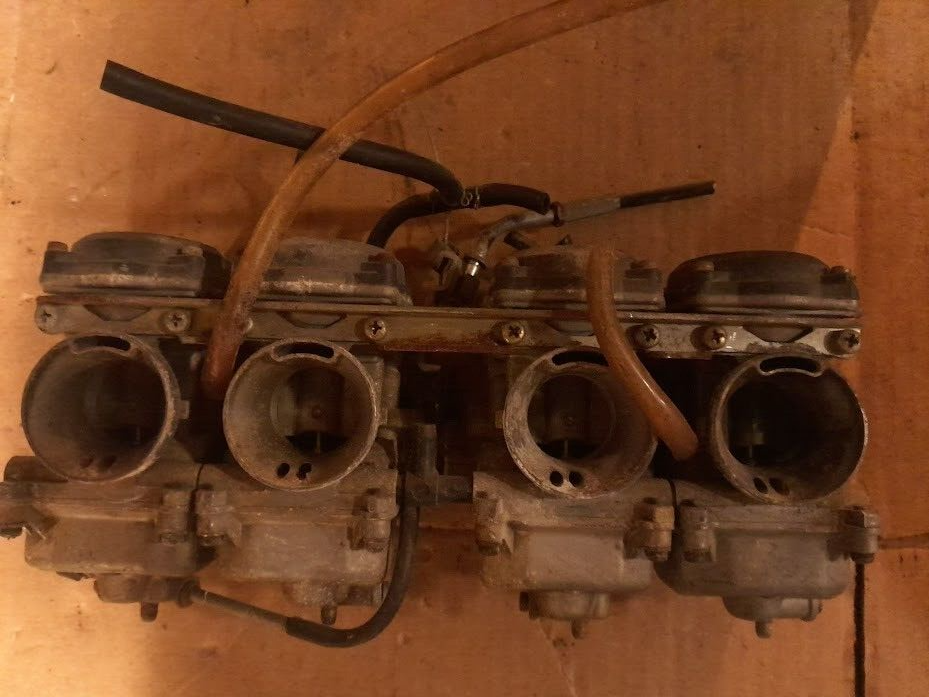 UN used　2個 Set of Used Carburetors off of a 1985 ZX600 Ninja | eBay