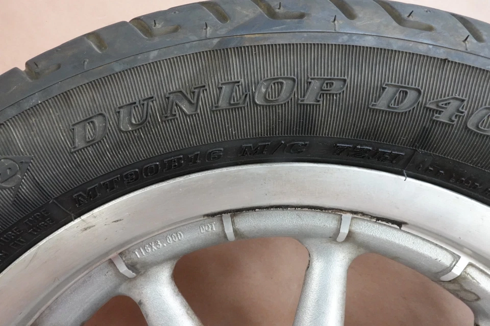 2007-2016 Harley Davidson Road Glide dianteiro DUNLOP D402F roda aro pneu MT90B16 - Imagem 3 de 4