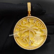 Men's Classy Jewelry Custom Circle Name Plate Pendant In Moissanite 925 Silver