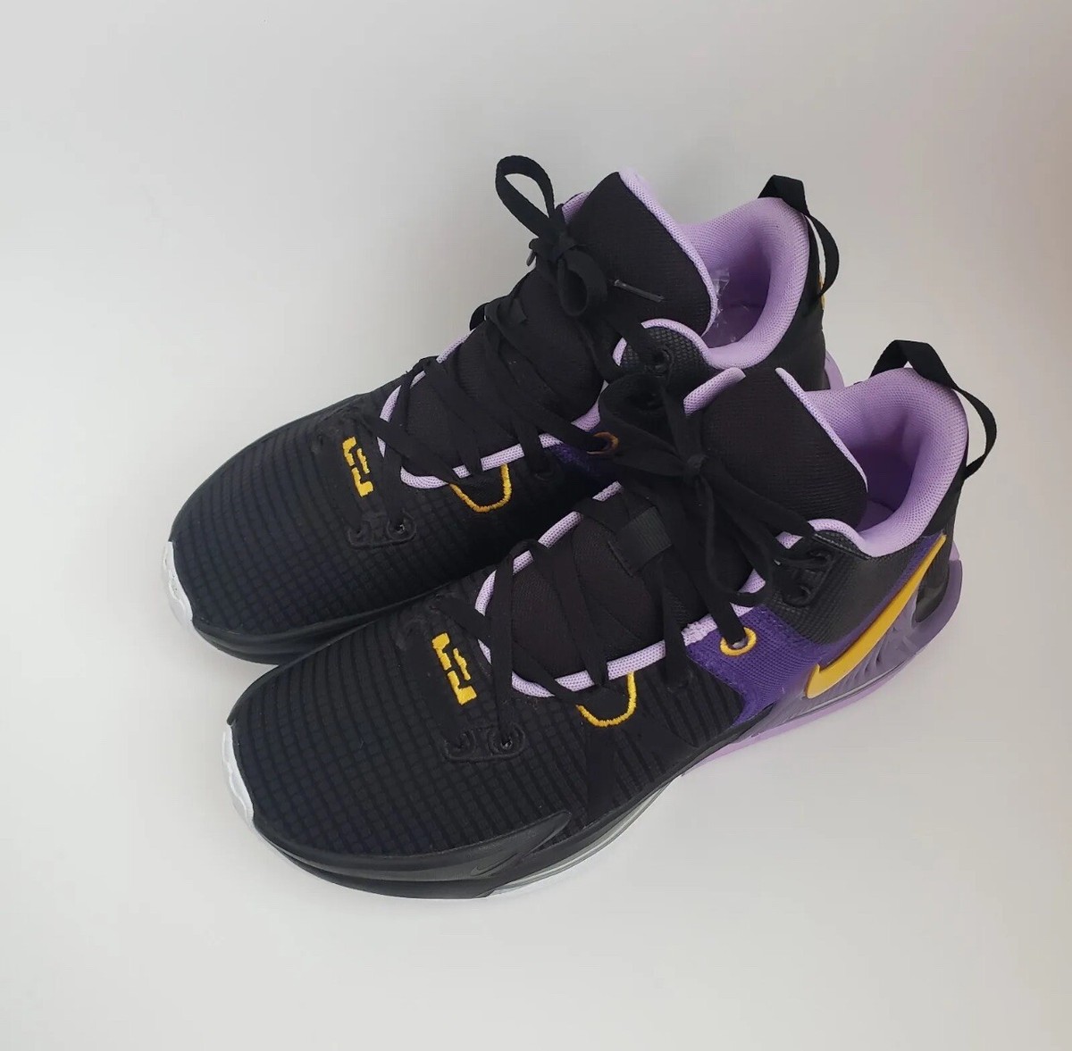 値引中 新品 送料込 NIKE LeBron 7 レトロ スニーカー 27cm 値引中 新品 送料込 NIKE LeBron 7 レトロ スニーカー 27cm