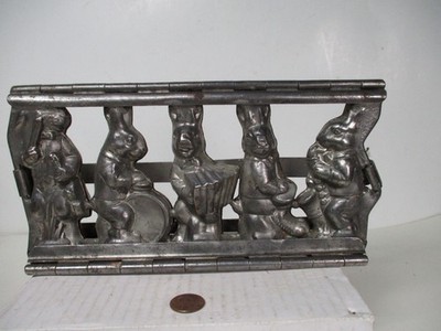 Magnificent Vintage Easter Rabbit Bunny Band Metal Candy Mold