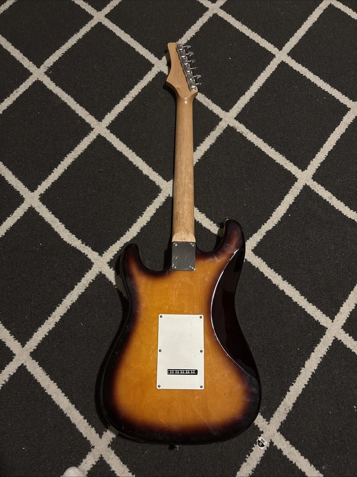 Guitarra FirstAct  Foto 2 de 2