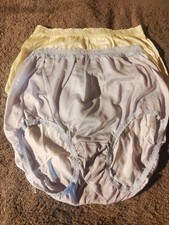 Hanes Size 6 Panties w/Lace 1990's 100 nylon Silky Soft - 2 Pair