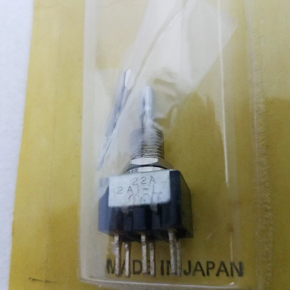 Interruptor de circuito impreso miniatura Dpdt 6 amperios a 125 voltios CA radio Shack Foto 3 de 4