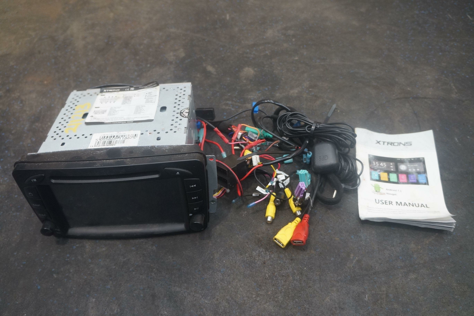 XTRONS Radio Receiver CD DVD Player Head Unit Display Screen Android 7.