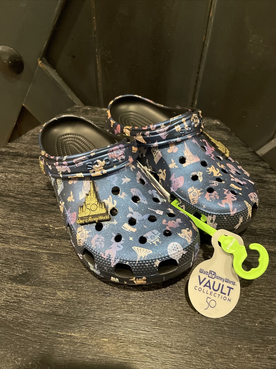 NWT 2023 Disney Parks 50th Anniversary Grand Finale Castle  display picture 2