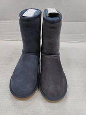 UGG Classic Short II Boots Women's Size 5 | Cozy Cold-Weather Essential Footwear