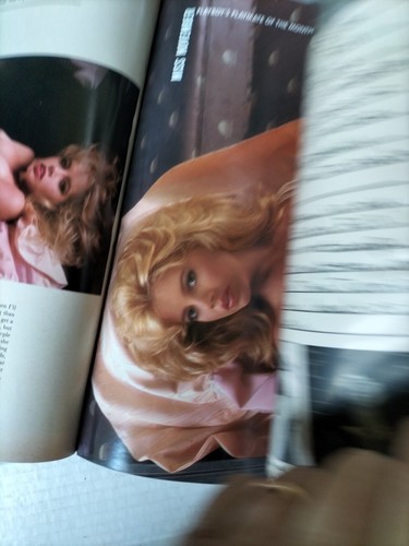 Playboy November 1985 - Pam Sanders - Teri Weigel - Women of Mensa - Sting - Don Johnson - Bild 2 von 3