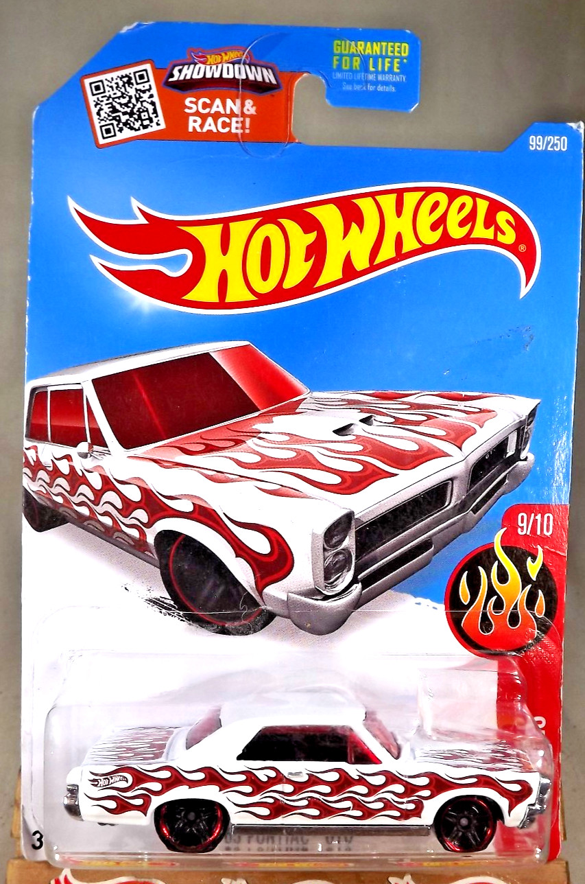 2016 Hot Wheels #99 HW Flames 9/10 '65 PONTIAC GTO White w/Black Pr5 Spoke Wheel