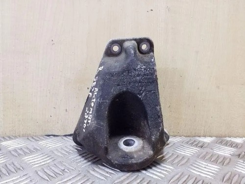 AUDI A6 4F2, C6 Getriebehalter 4F0399114B 3.00 Diesel 165kw 2006 26143181