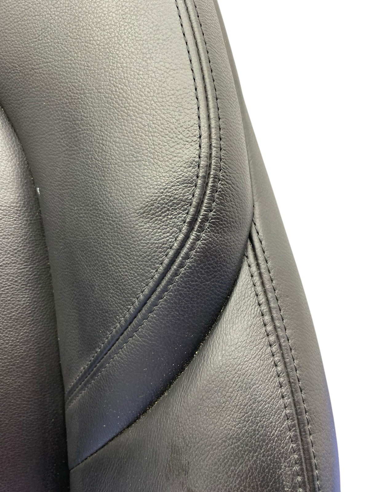 2017-2022 MASERATI LEVANTE M161 FRONT LEFT UPPER SEAT CUSHION | BLACK *INDENTS*