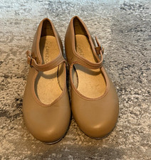 Capezio Beige Mary Jane Women  s Tap Dance Shoes w/ Tap Plates Tap Size 8 M