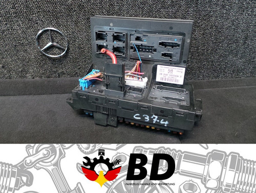C37-4 * Mercedes-Benz W211 E-Klasse Zentralelektrik Sicherung SAM - A2115457701