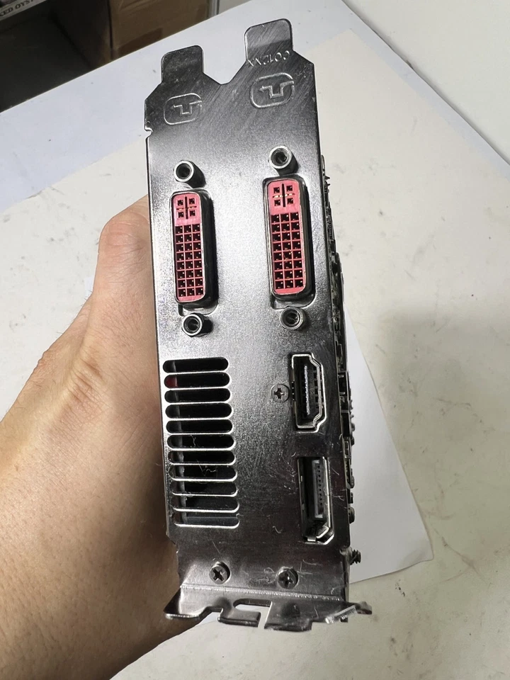 XFX ATI Radeon HD 5770 850M 1 GB DDR5 Graphics Card - Image 3 of 4