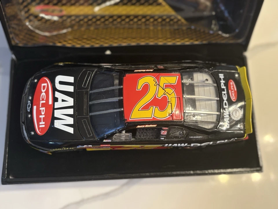 Jerry Nadeau#25 UAW / Delphi2001 Monte Carlo Elite1 of 720400618 — 第 4/4 张图片