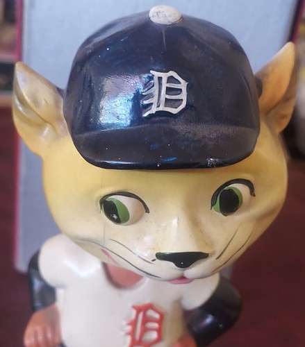 Vintage 1962 Detroit Tigers Bobblehead Japan Tiger Face Paws Green Base (VG) - Picture 3 of 8