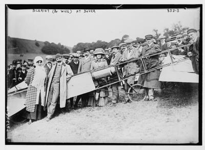 Mr. and Mrs. Bleriot, aeroplane, crowd, on field, Dover c1900 Large Old Photo