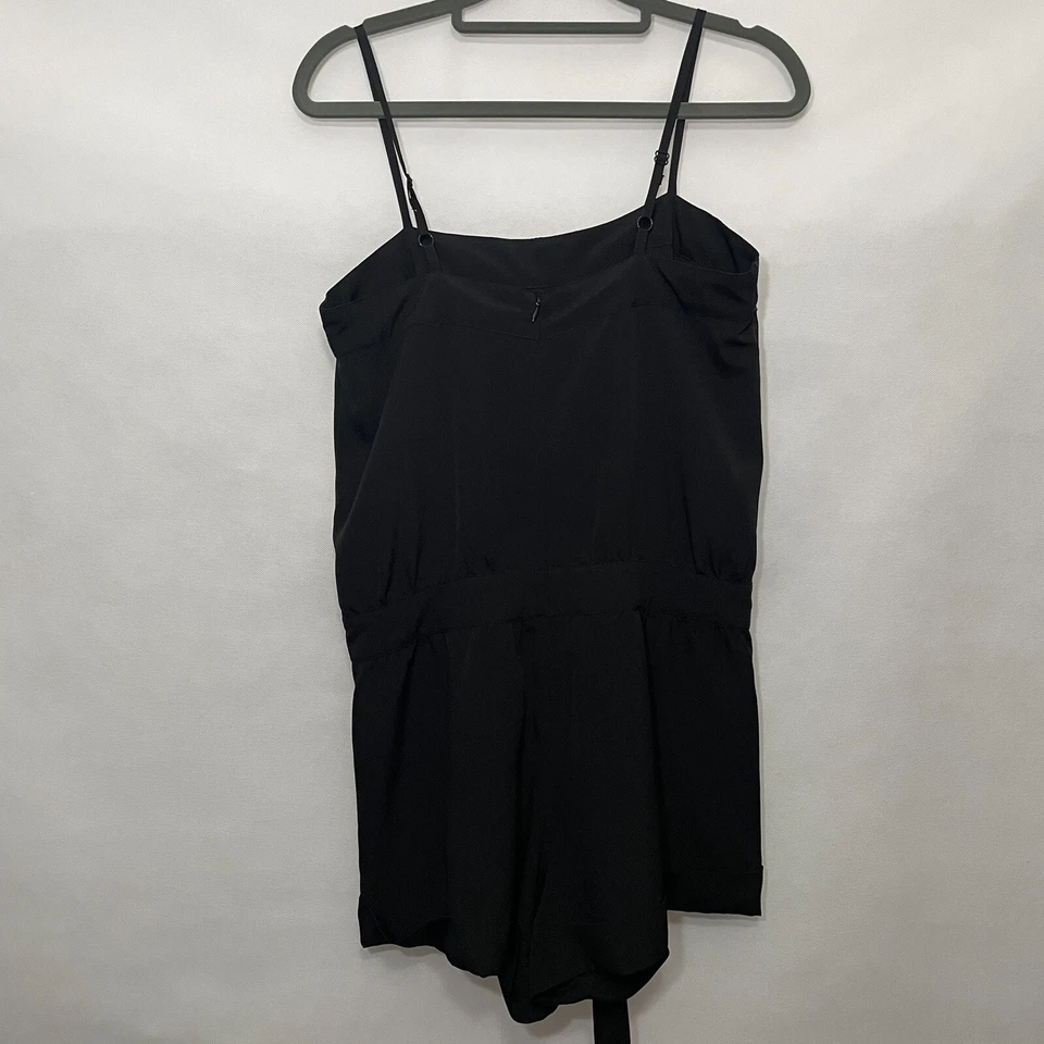 Pantalones Cortos Forever 21 Boho Negro Mameluco Una Pieza Correas de Espagueti Cuentas Pequeños Foto 3 de 4