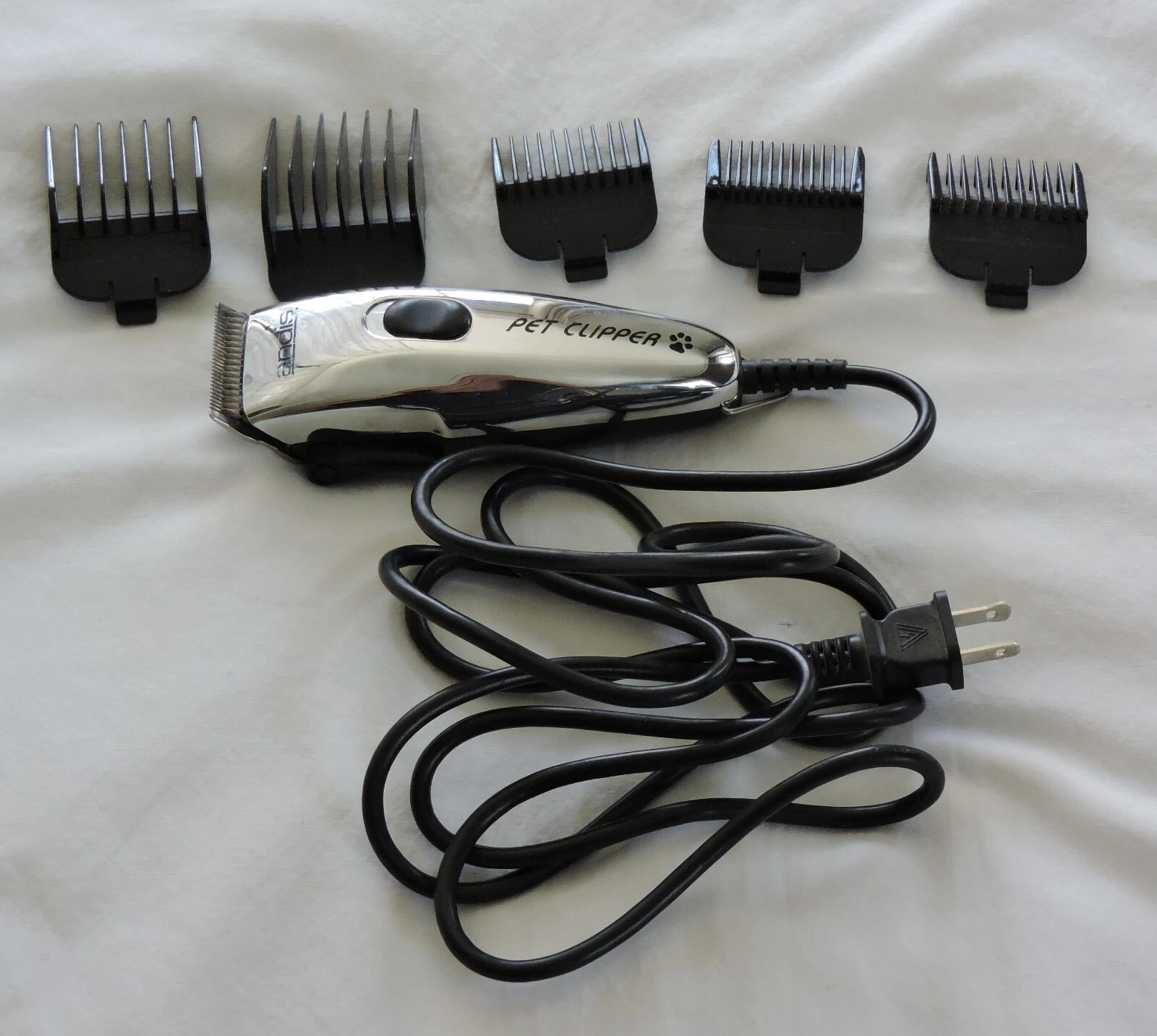 Andis Pet Clipper No Box w/ 5 Attachments Works